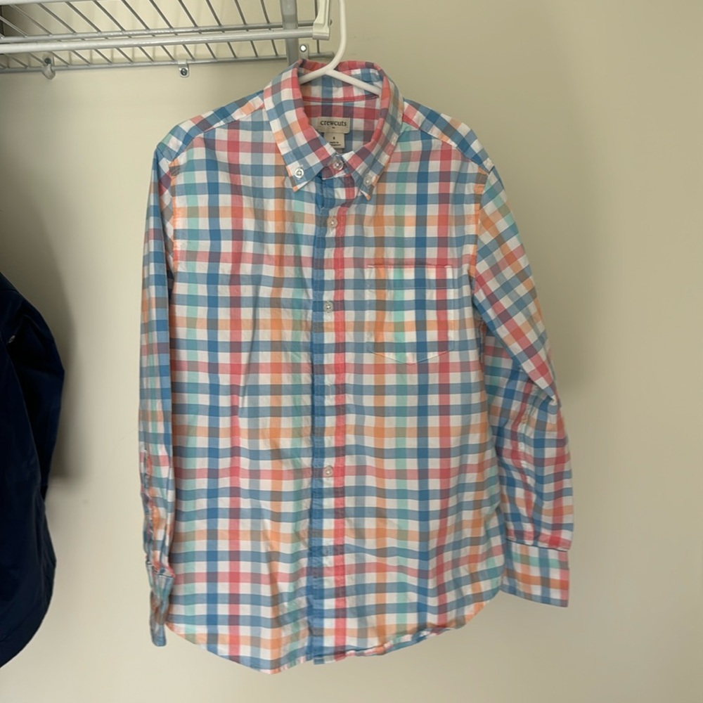 Boys button down dress shirt. Perfect for spring/summer. Size 8.